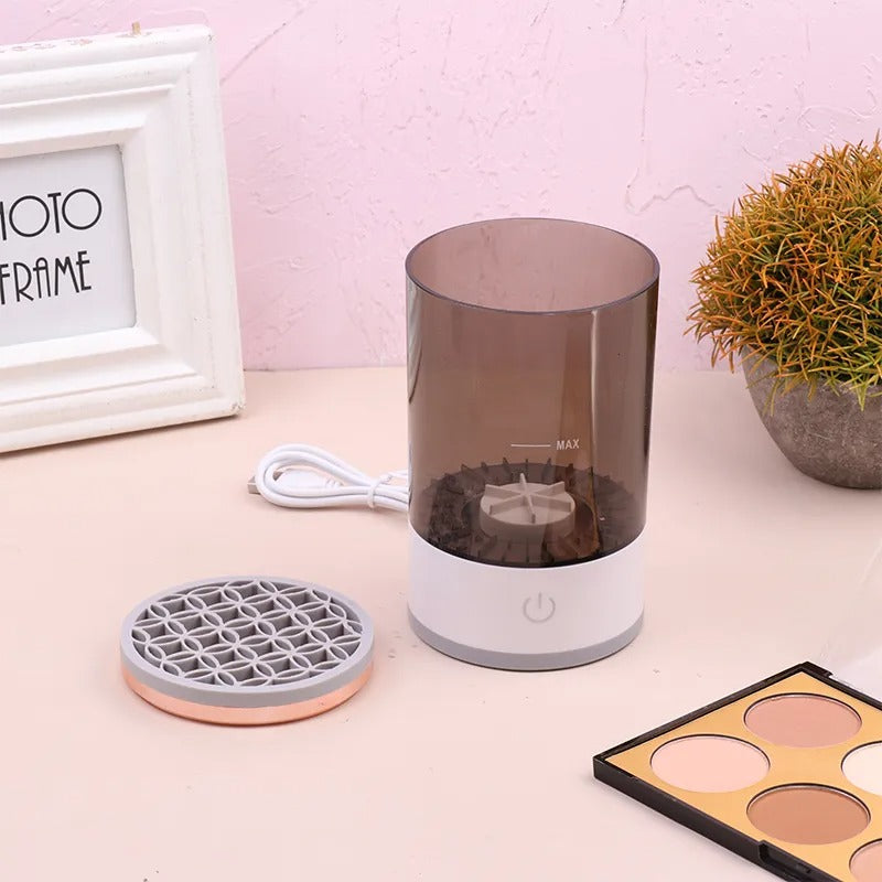 Makeup brush cleaner